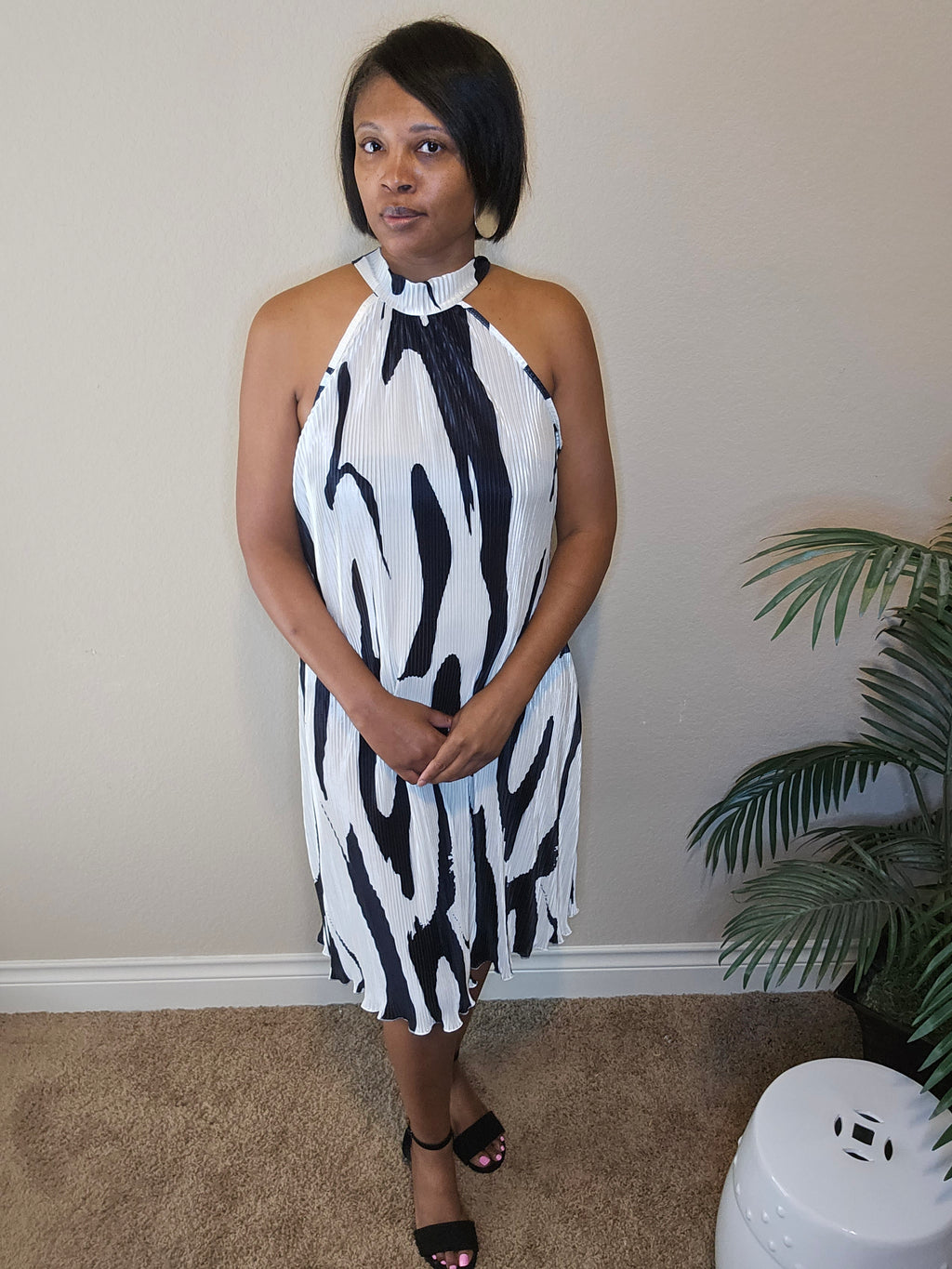 JUST YOU AND ME HALTER DRESS| BLK&WHITE