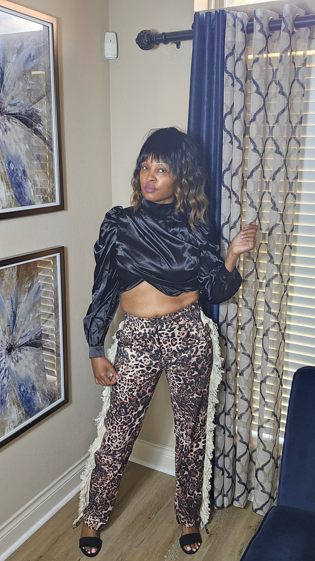 Forget me not| black cropped top