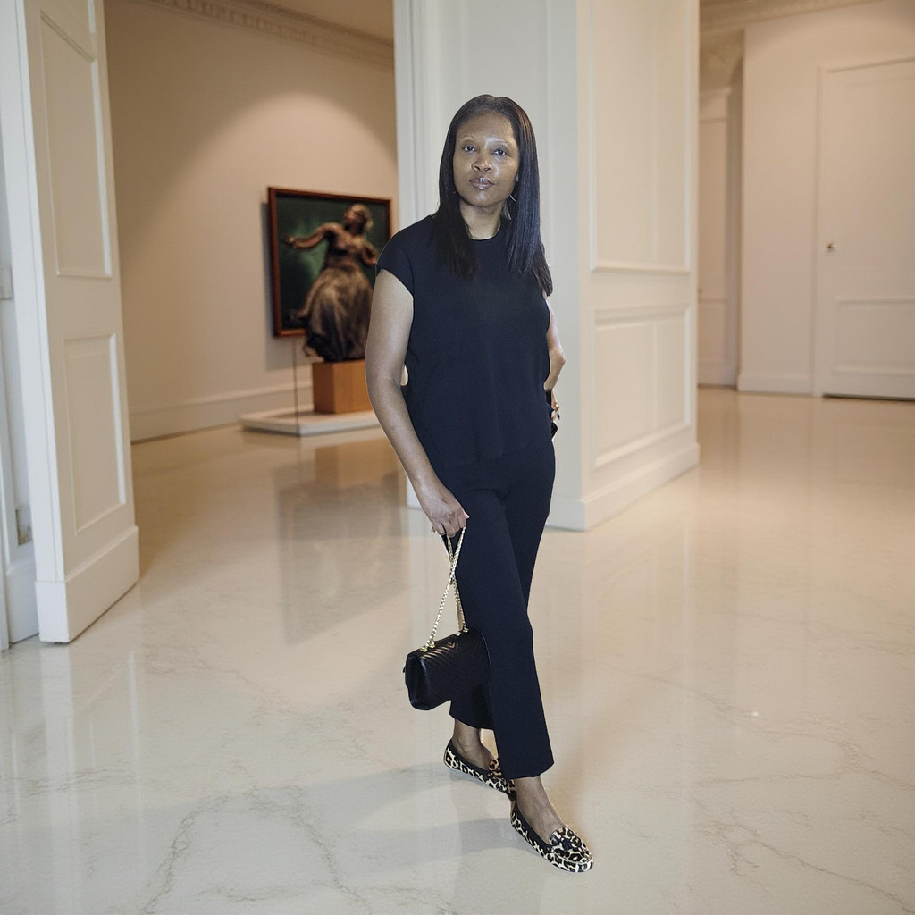 Chic moves two piece set|black