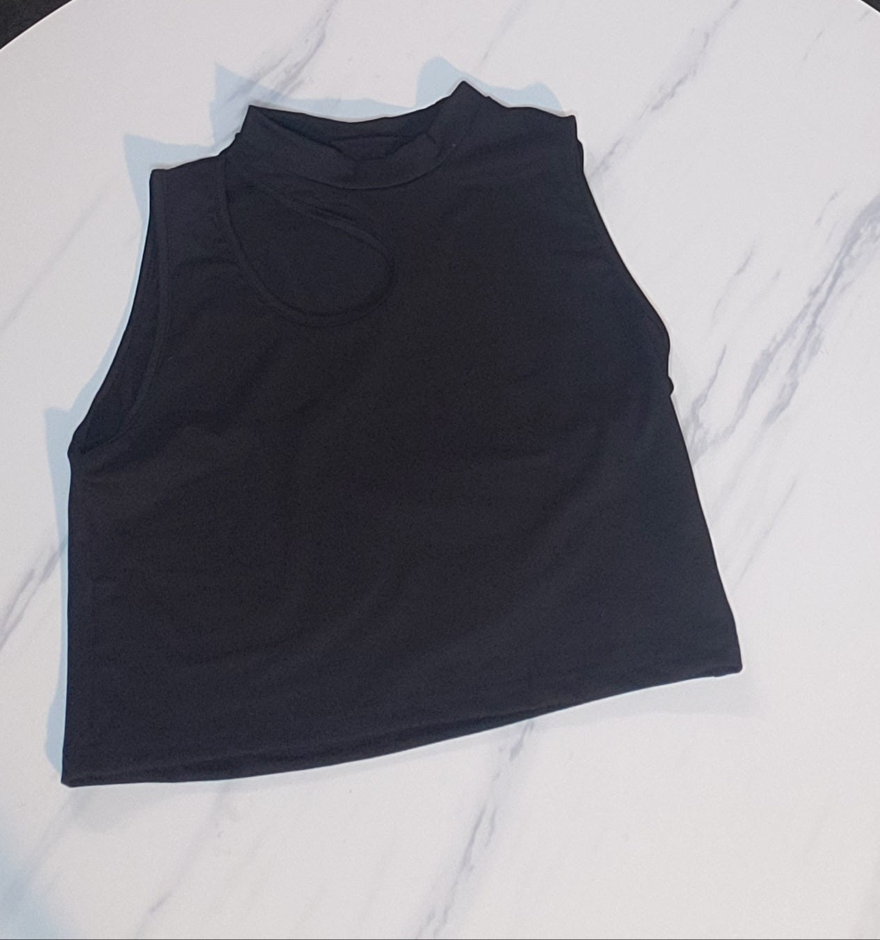 Tina |cut out camisole| top | black